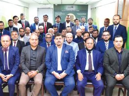 আল-আরাফাহ ইসলামী ব্যাংকে নেতৃত্ব ও যোগাযোগ দক্ষতা শীর্ষক প্রশিক্ষণ কর্মসূচির উদ্বোধন